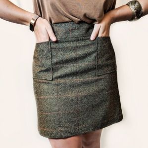 1970s Vintage Brown Plaid Wool Skirt